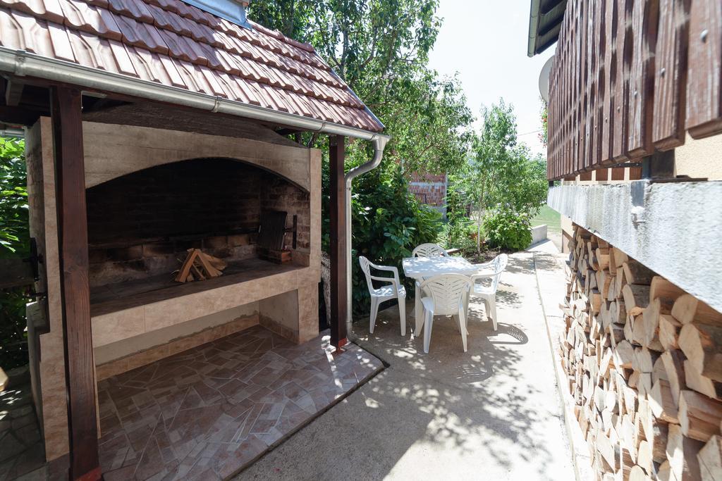 Apartment Luketic Slunj Exterior foto