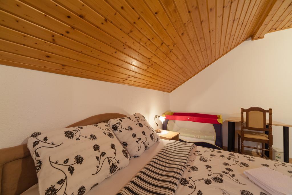 Apartment Luketic Slunj Exterior foto