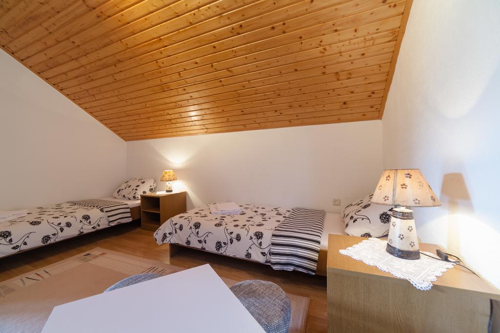 Apartment Luketic Slunj Exterior foto
