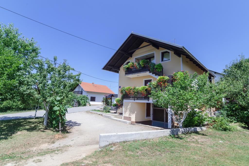 Apartment Luketic Slunj Exterior foto